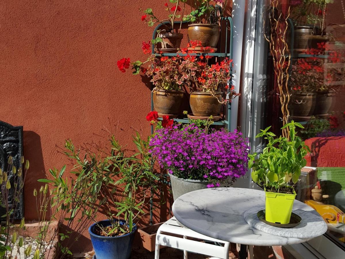 Bed & Breakfast Au Troubadour Lille